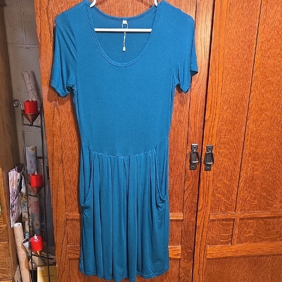 Size Xsmall Flowy T-shirt Dress - Picture 1 of 6